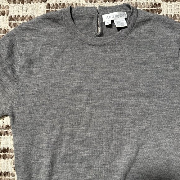 VTG 90s Ann Taylor 100% Merino Wool Sweater Short Sleeve Size Small Academia - Picture 4 of 7